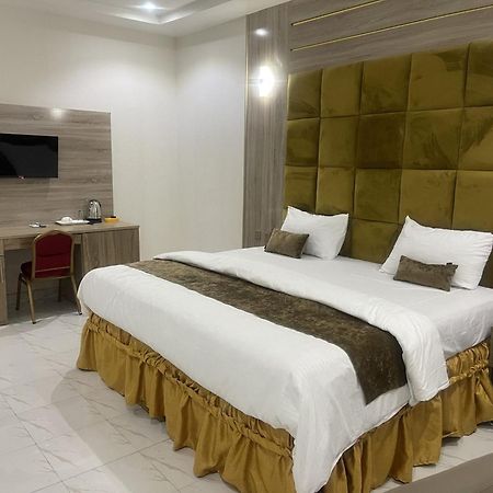 Murphy'S Mansion Resort Umuahia Exteriér fotografie