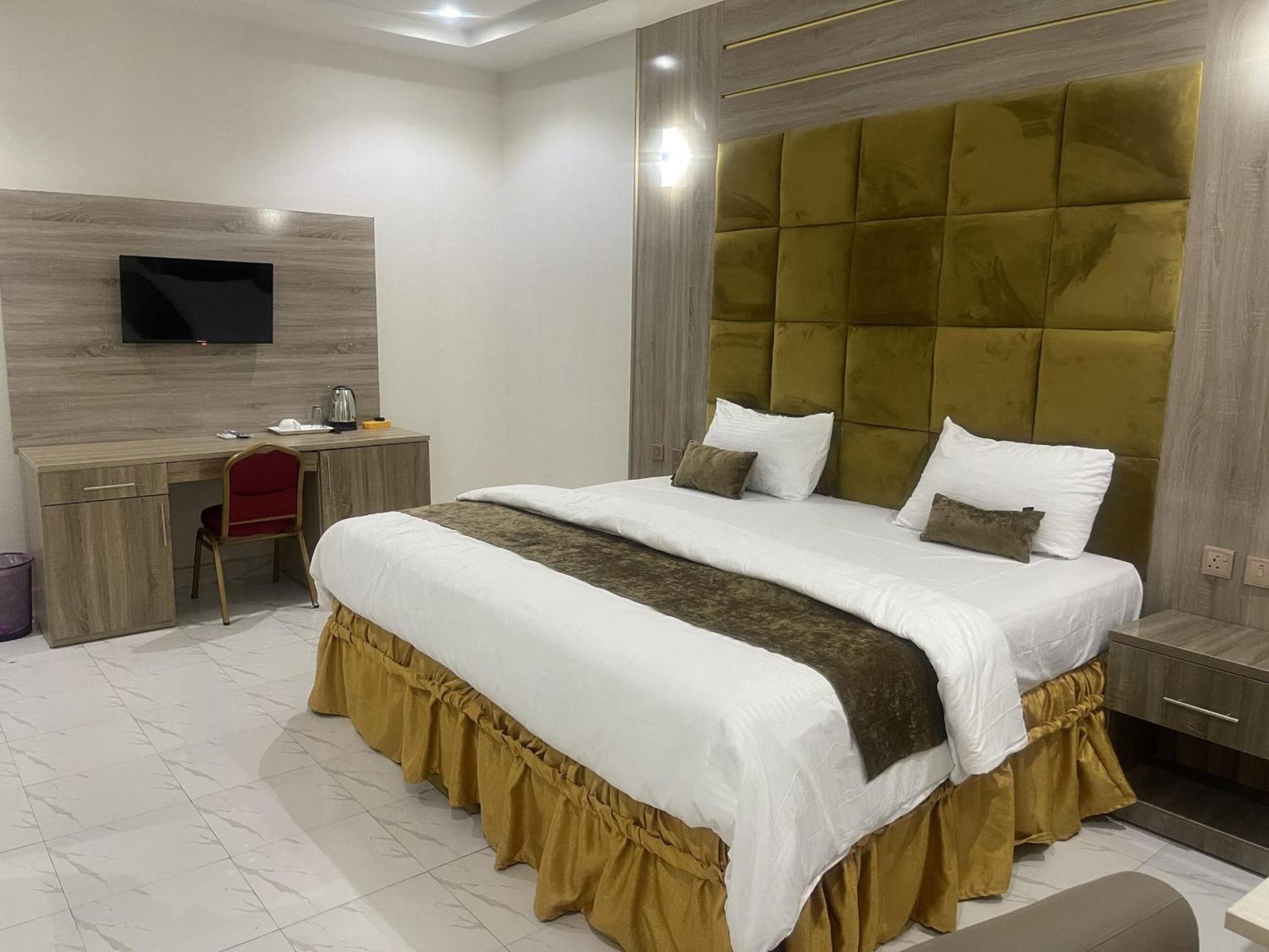Murphy'S Mansion Resort Umuahia Exteriér fotografie