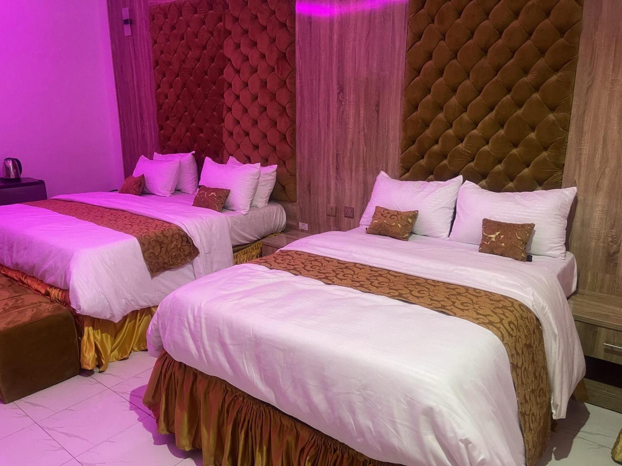Murphy'S Mansion Resort Umuahia Exteriér fotografie